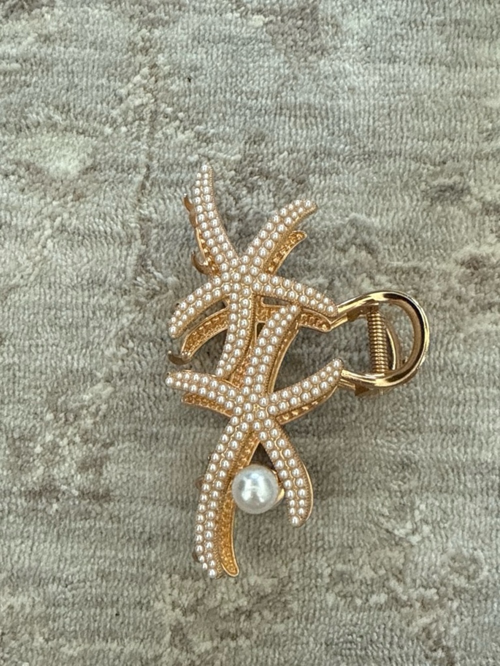 Gold-Tone Starfish Pearl Drop hair clip